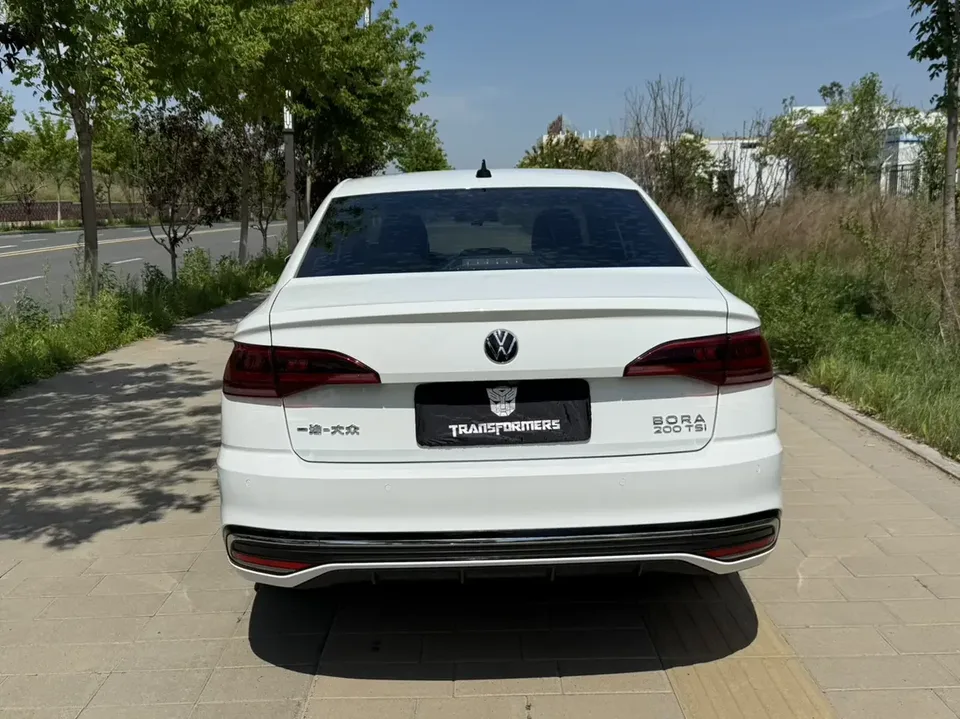 Volkswagen Bora Bora 2023 200TSI DSG Joy Travel PRO Edition 2023 — миниатюра 2