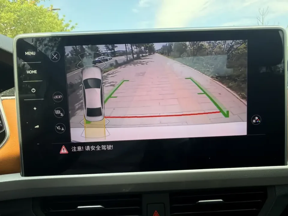 Volkswagen Bora Bora 2023 200TSI DSG Joy Travel PRO Edition 2023 — миниатюра 5