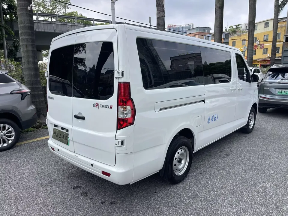 Changan Kaicene Ruixing EM80 Ruixing EM80 2025 Elite Edition 6 seats 300km double door 70kW 2025 — thumbnail 2