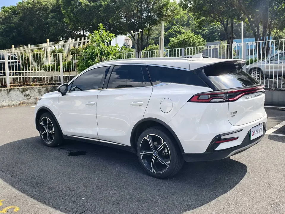 BYD Tang DM Tang DM 2021 DM-i 1.5T 112KM Premium Edition 2022 — thumbnail 2