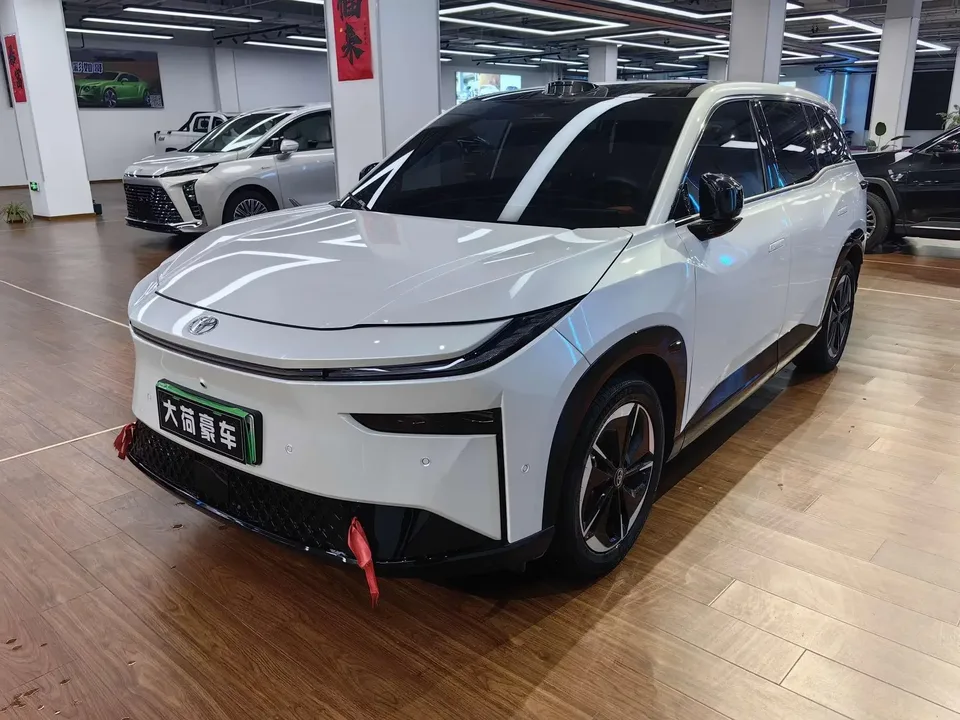 Toyota Bozhi 3X Bozhi 3X 2025 520 Pro+ LiDAR Edition 2026 — photo 1, buy with delivery to Moscow