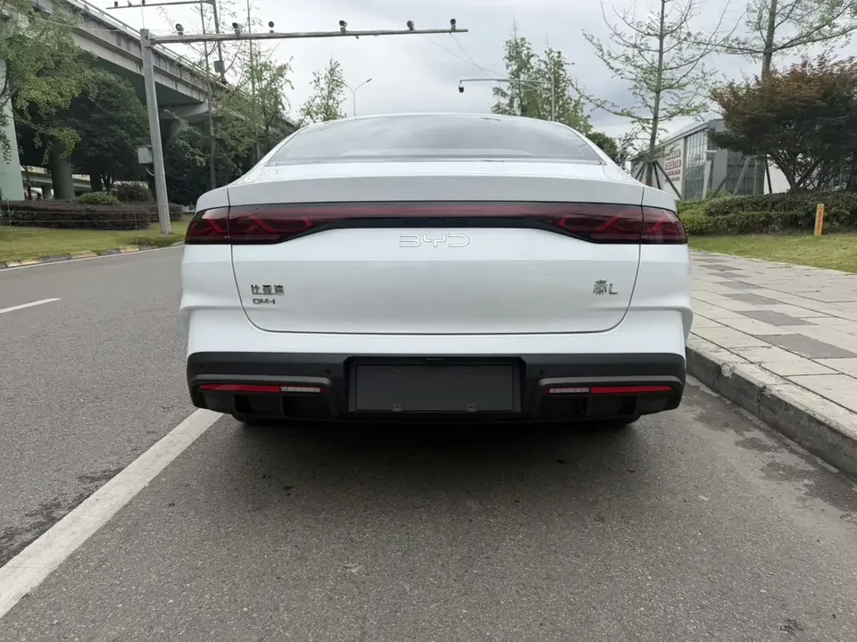 BYD Qin L DM Qin L DM 2024 DM-i 80KM Leading Type 2024 — thumbnail 2