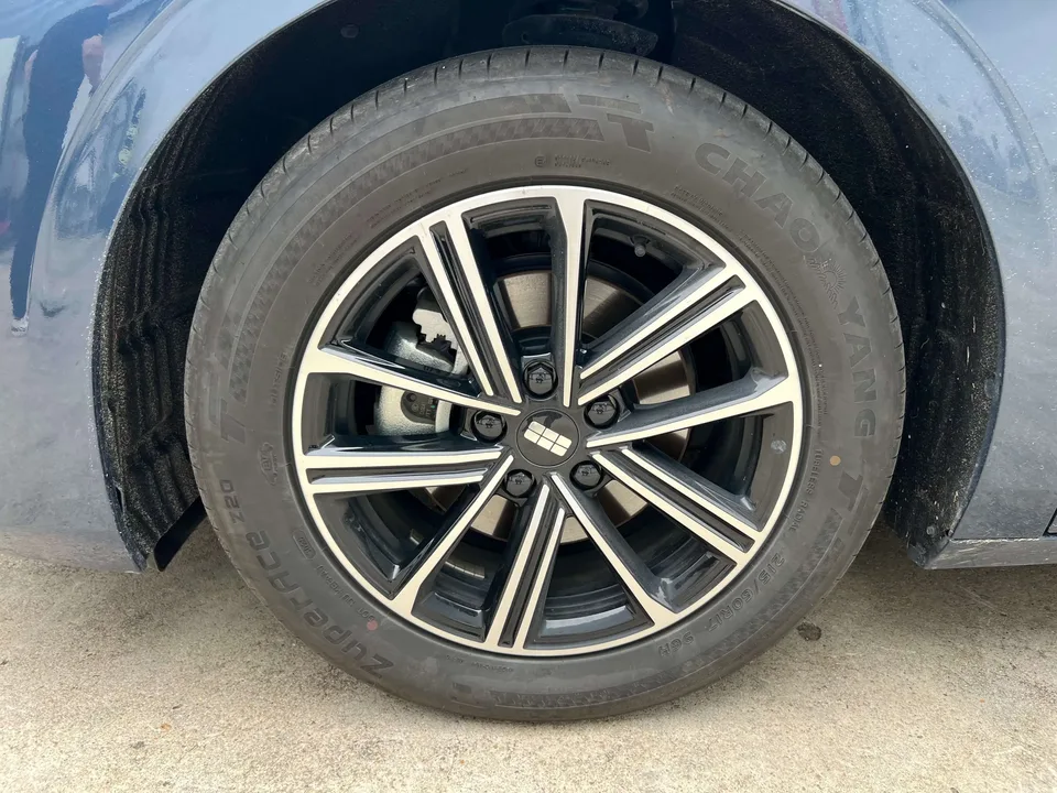 Geely Galaxy A7 EM Galaxy A7 EM 2025 70km Luxury Edition 2025 — thumbnail 3