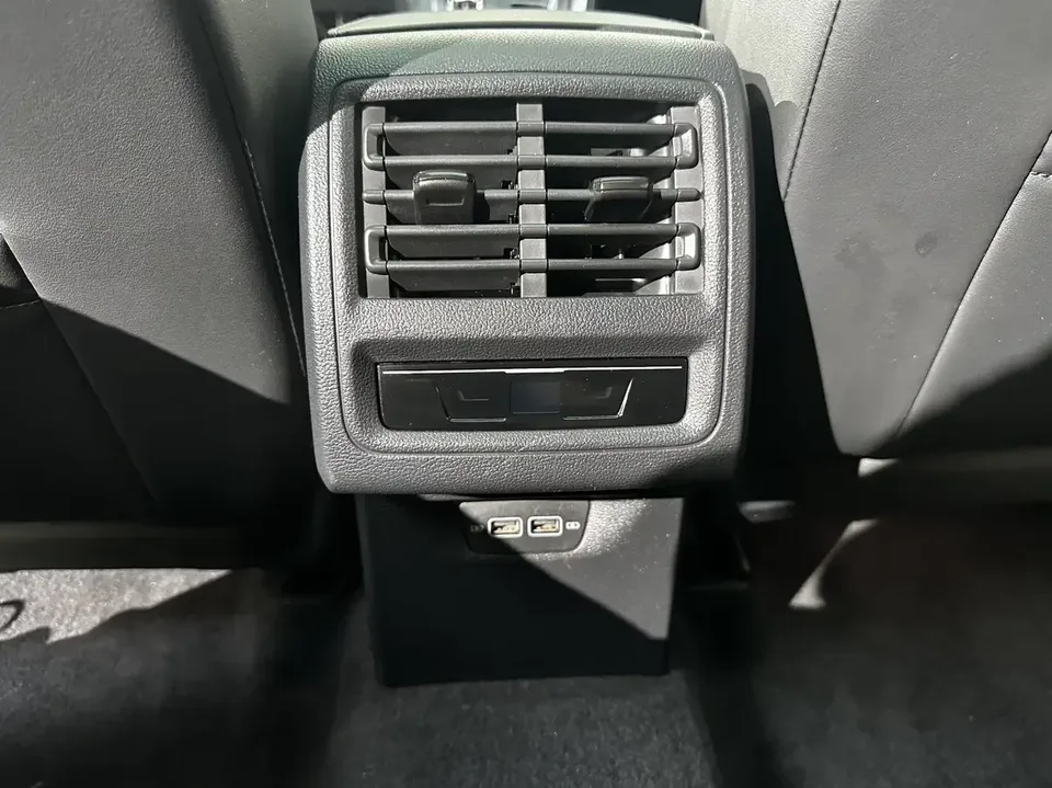 Volkswagen Golf golf 2021 280TSI DSG R-Line 2022 — thumbnail 4