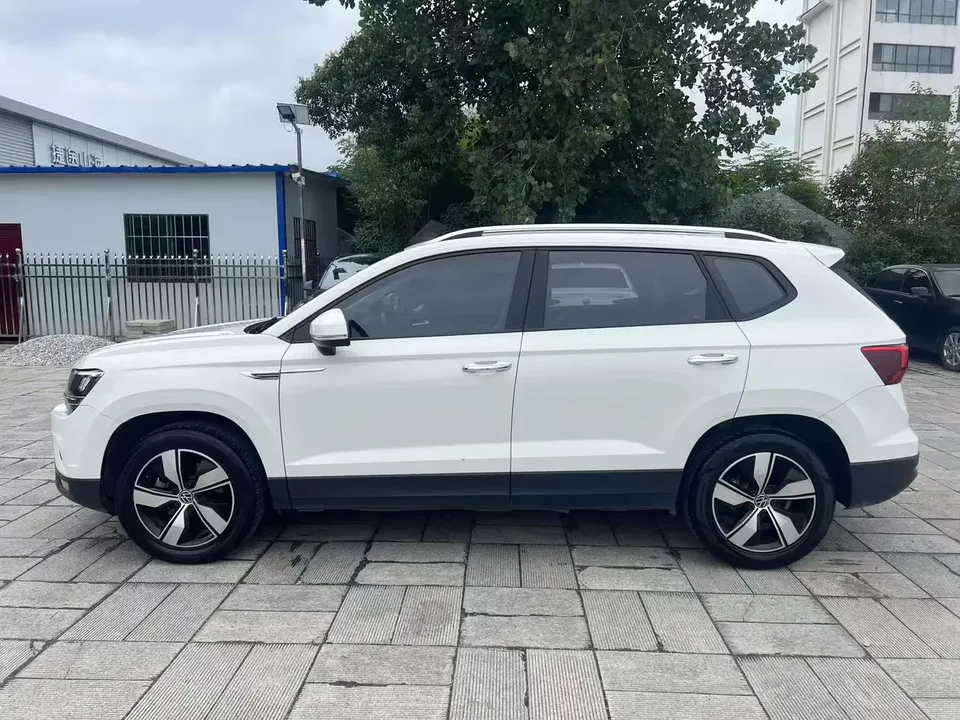 Volkswagen Tharu tuyue 2022 280TSI 2WD Fashion Edition 2023 — thumbnail 4