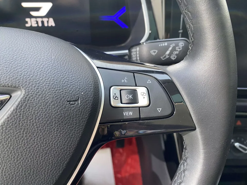 Jetta VS7 Jetta VS7 2022 Panda Edition 1.4T Automatic Enjoy Edition Pro 2022 — thumbnail 4