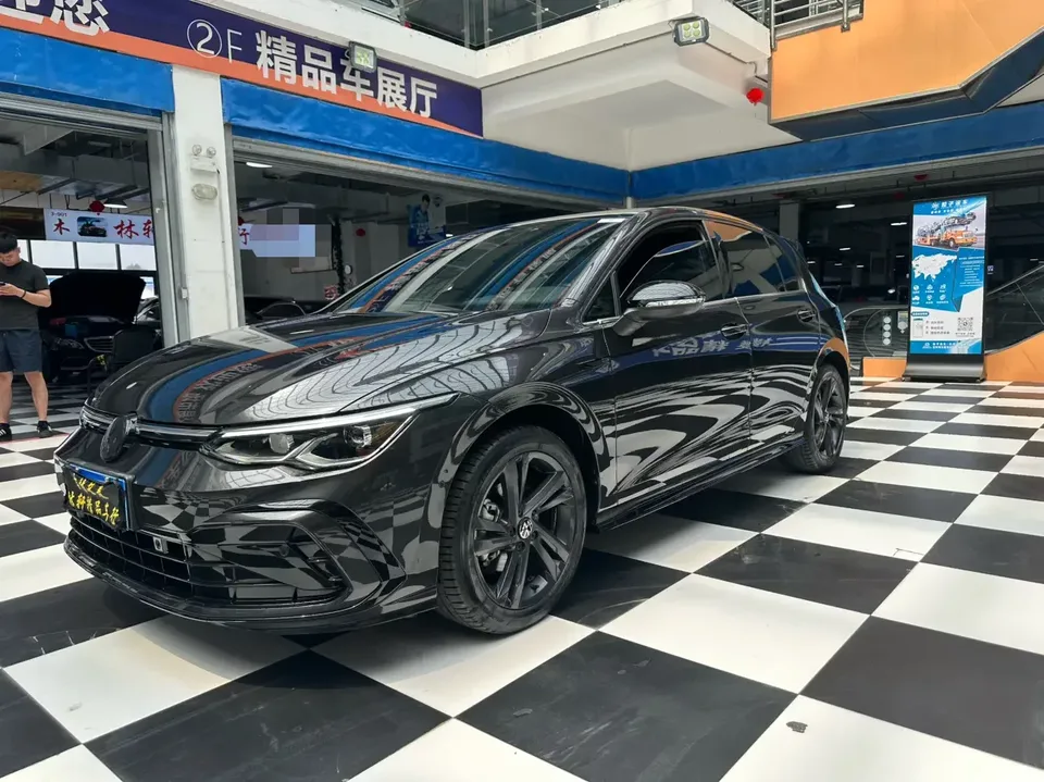 Volkswagen Golf golf 2021 280TSI DSG R-Line 2022 — photo 1, buy with delivery to Moscow