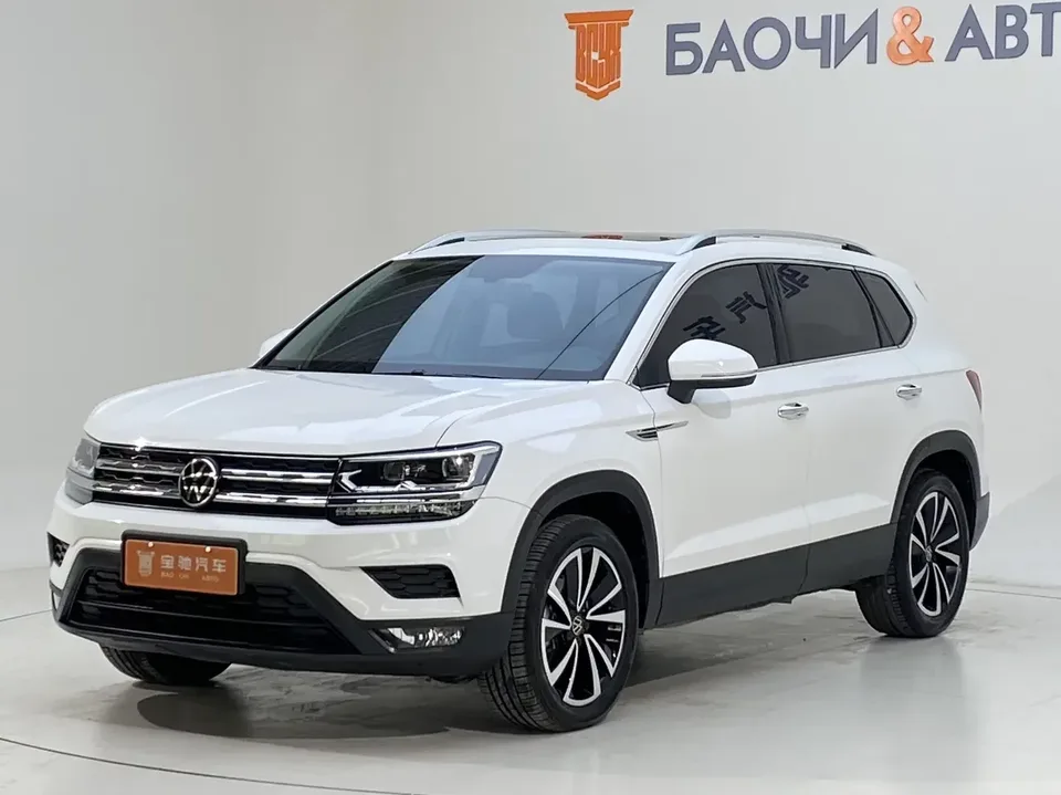 Volkswagen Tharu tuyue 2022 280TSI 2WD Deluxe Edition 2023 — photo 1, buy with delivery to Moscow
