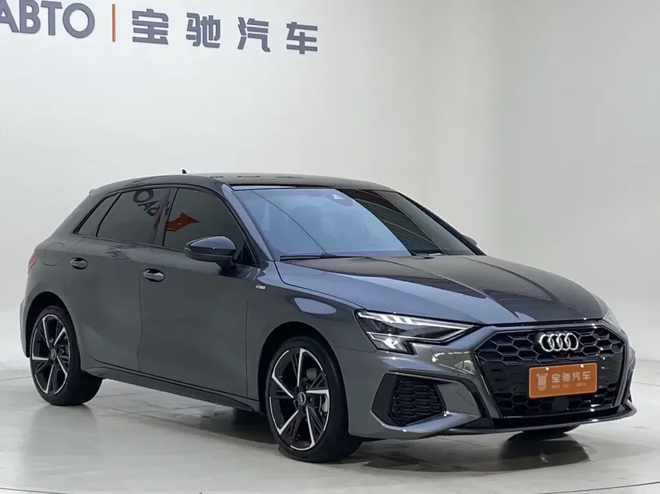 Audi A3 Audi A3 2022 Sportback 35 TFSI Stylish and sporty 2022 — thumbnail 3