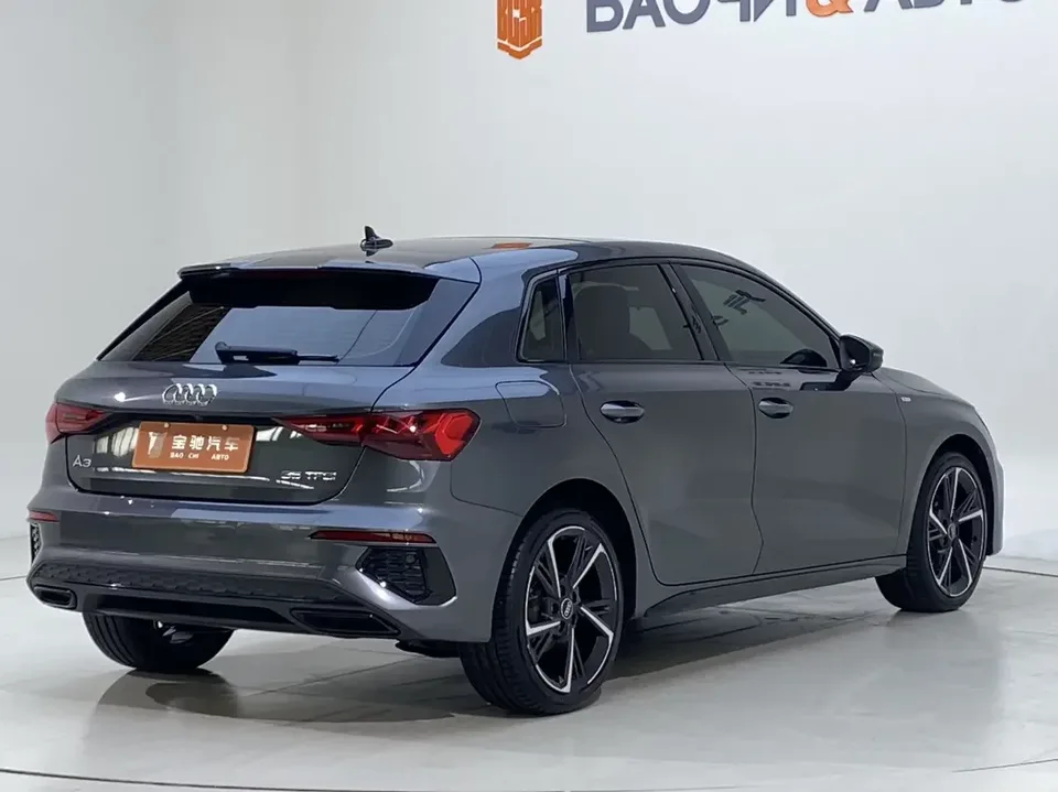 Audi A3 Audi A3 2022 Sportback 35 TFSI Stylish and sporty 2022 — thumbnail 4