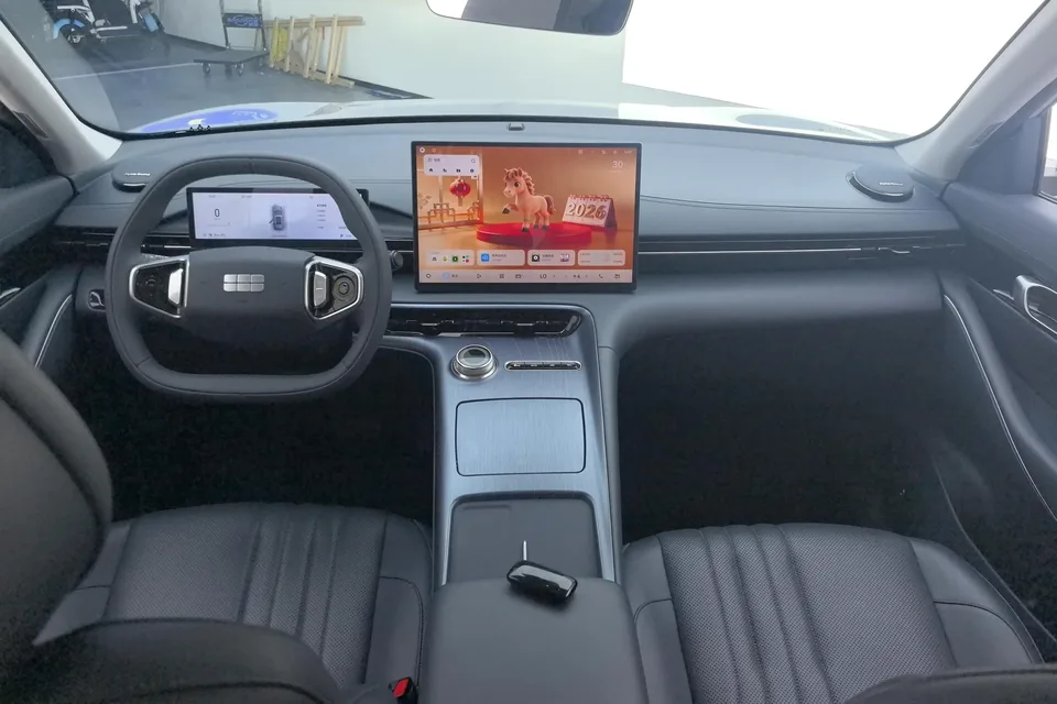 Geely Galaxy E5 Galaxy E5 2024 440km Explorer Edition 2025 — thumbnail 4