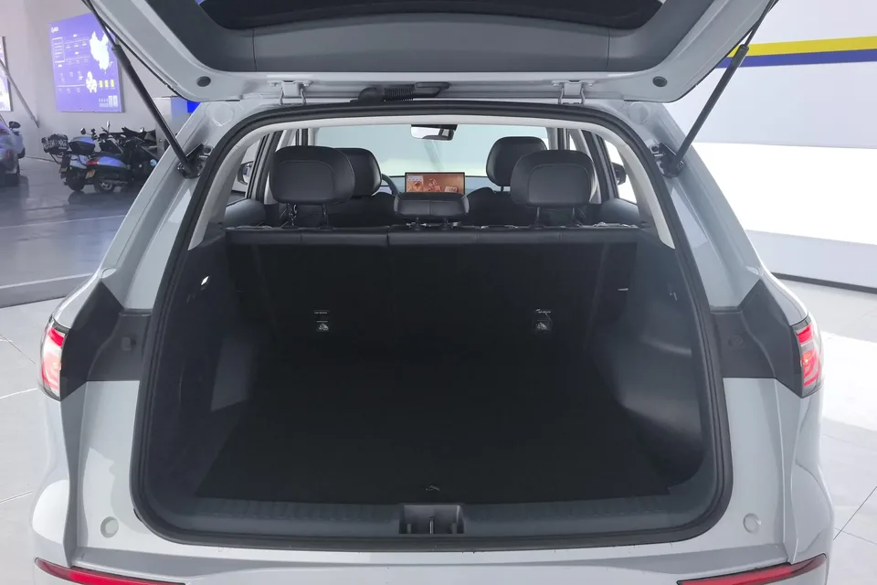 Geely Galaxy E5 Galaxy E5 2024 440km Explorer Edition 2025 — thumbnail 5