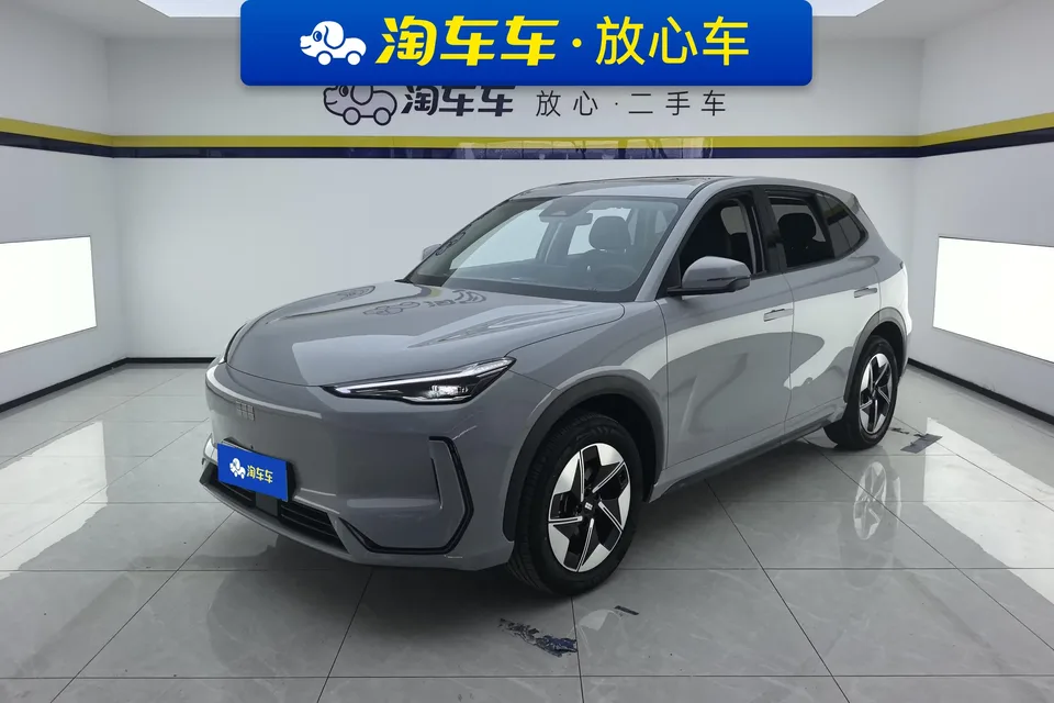 Geely Galaxy E5 Galaxy E5 2024 440km Explorer Edition 2025 — photo 1, buy with delivery to Moscow
