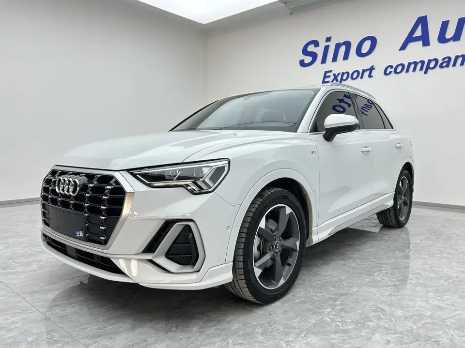 Audi Q3 Audi Q3 2022 35 TFSI Stylish Dynamic 2022 — photo 1, buy with delivery to Moscow