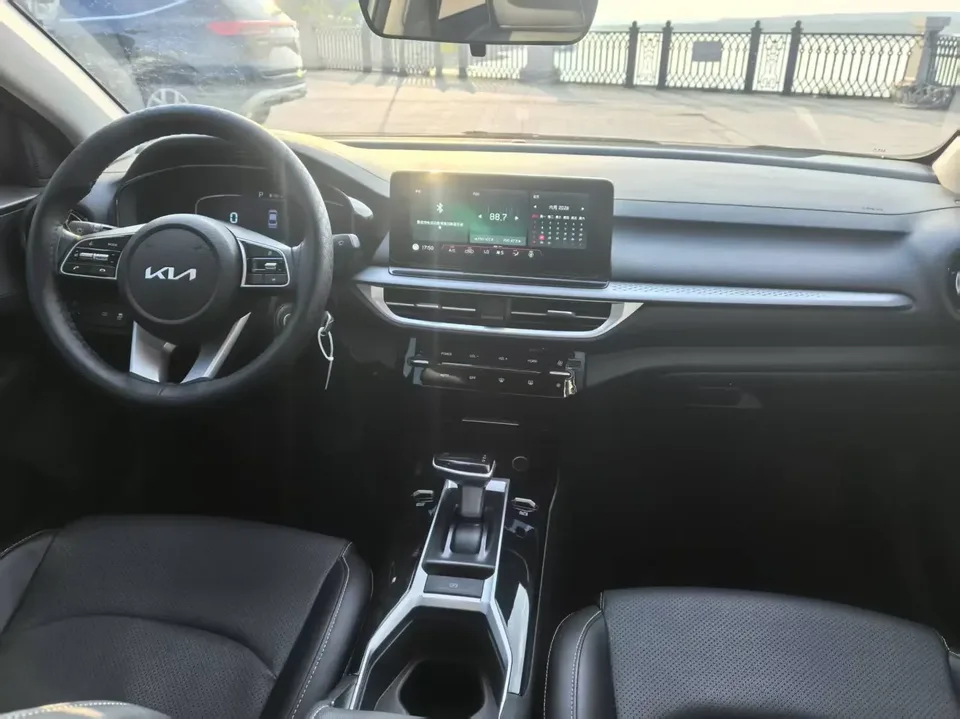 Kia K3 Kia K3 2023 1.5L IVT Comfort Edition 2023 — thumbnail 4