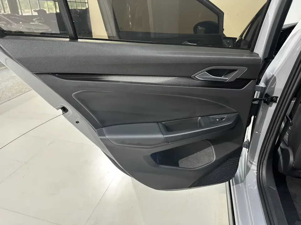 Volkswagen Golf golf 2023 280TSI DSG R-Line Lite 2022 — thumbnail 4