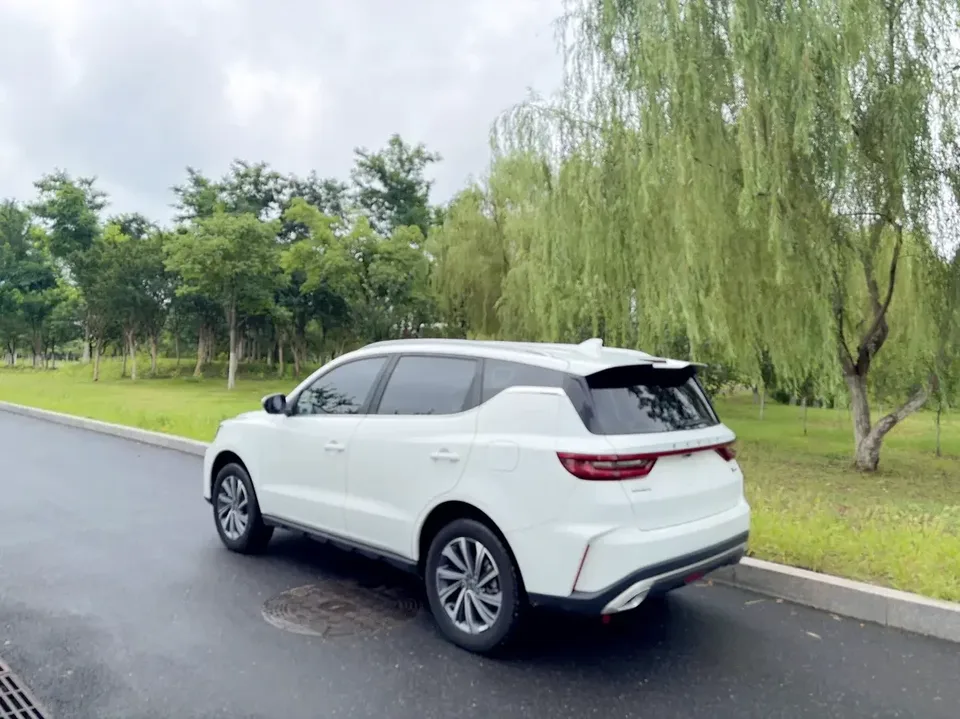 Geely Vision X6 Vision X6 2021 PRO 1.4T Automatic Premium 2022 — thumbnail 2