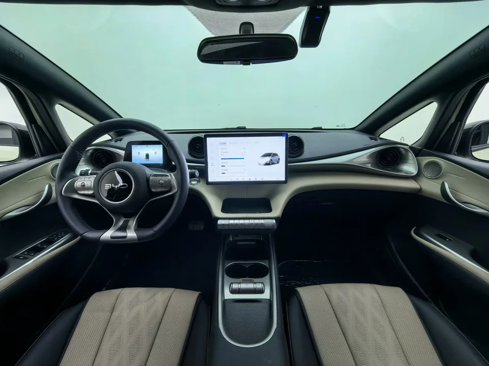 BYD Dolphin dolphin 2025 420KM Free Edition 2025 — thumbnail 4