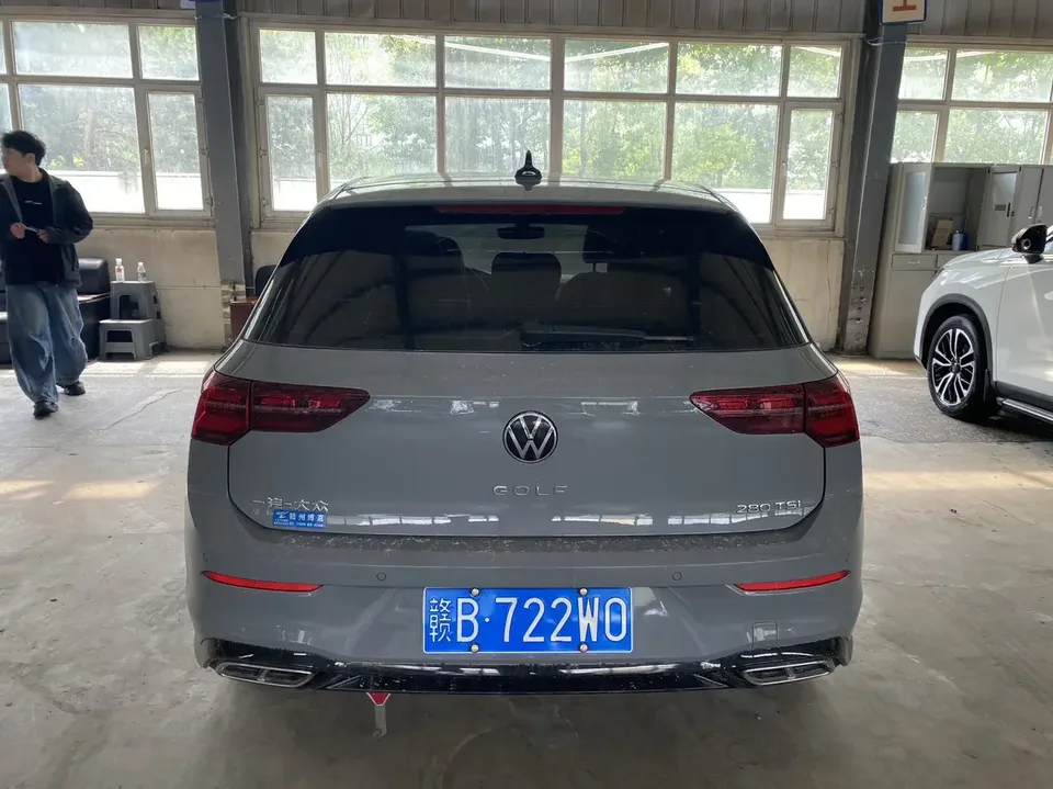 Volkswagen Golf golf 2023 280TSI DSG R-Line Lite 2023 — thumbnail 2