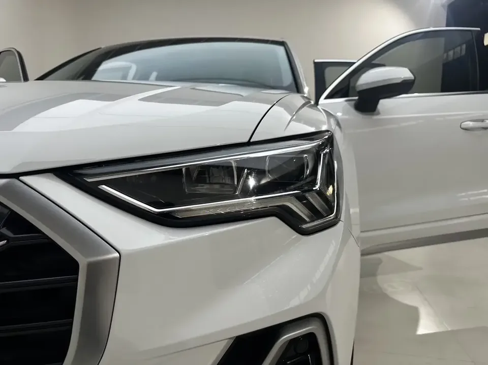 Audi Q3 Audi Q3 2022 35 TFSI Stylish Dynamic 2022 — thumbnail 3