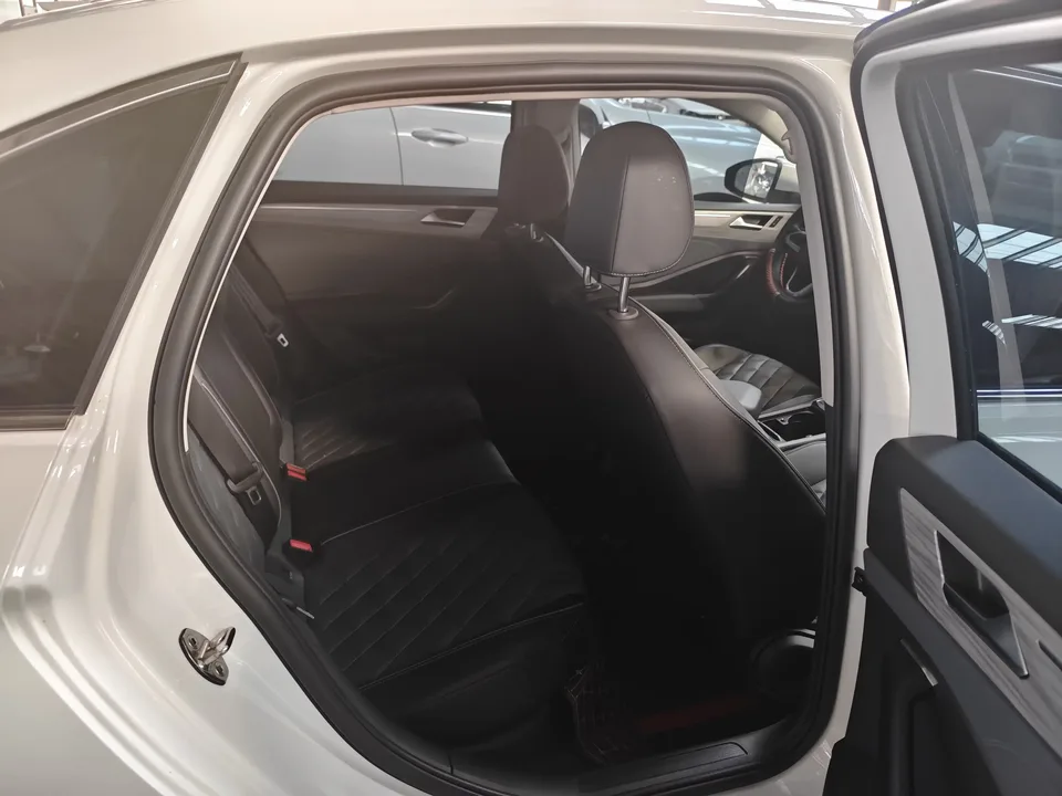 Volkswagen Sagitar Sagitar 2023 280TSI DSG Beyond Edition 2022 — thumbnail 3