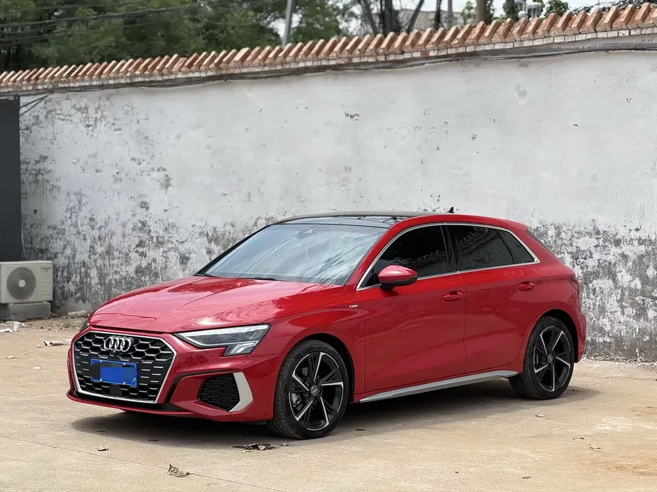 Audi A3 Audi A3 2022 Sportback 35 TFSI Stylish and sporty 2022 — photo 1, buy with delivery to Moscow