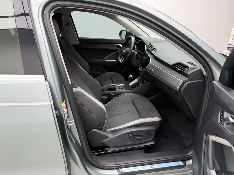 Audi Q3 Audi Q3 2022 35 TFSI Stylish Dynamic 2022 — миниатюра 5