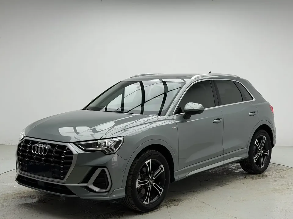 Audi Q3 Audi Q3 2022 35 TFSI Stylish Dynamic 2022 — фото 1, купить с доставкой в Москву