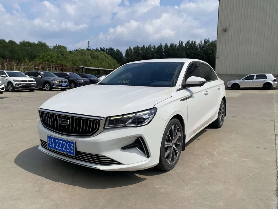 Geely Emgrand emgrand 2022 4th generation 1.5L CVT flagship model 2022 — photo 1, buy with delivery to Moscow