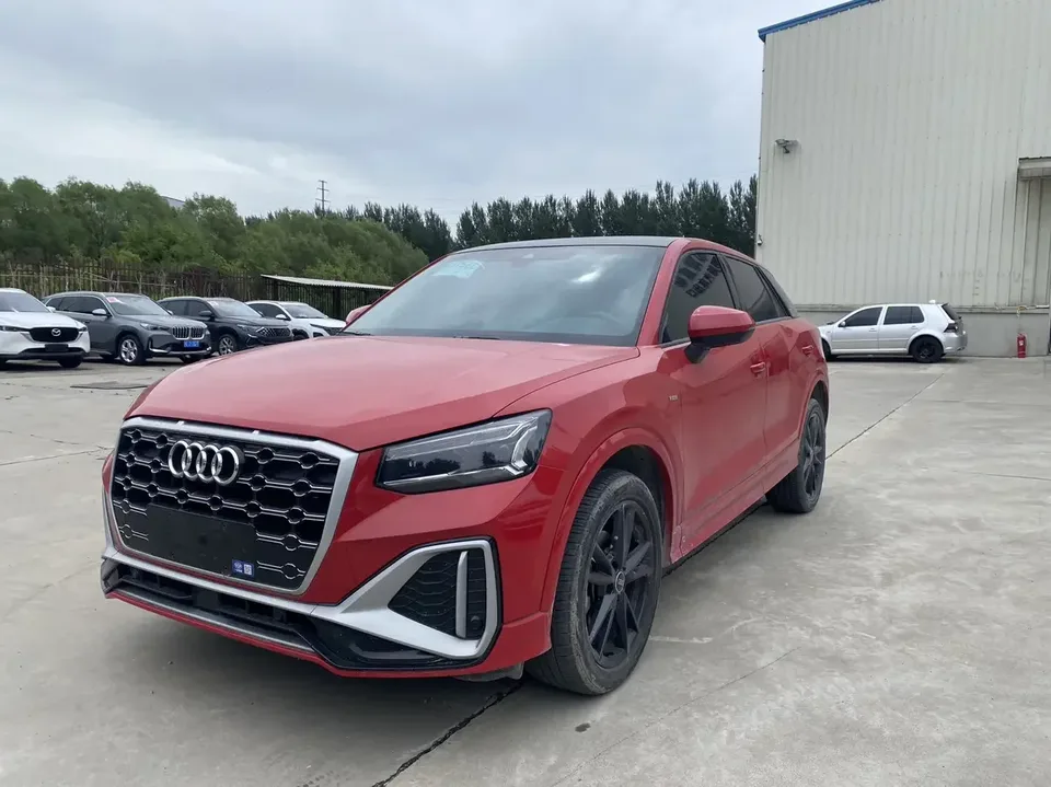 Audi Q2L Audi Q2L 2022 35 TFSI Stylish and Elegant 2023 — photo 1, buy with delivery to Moscow