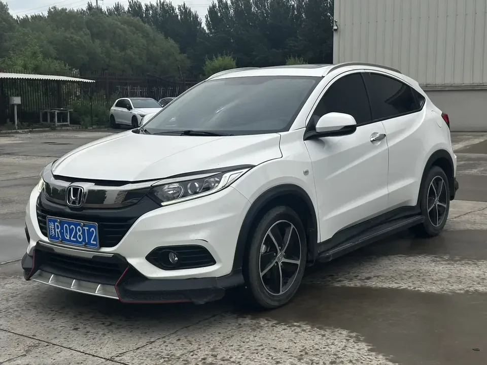 Honda VEZEL Binzhi 2020 1.5L CVT Pioneer Edition 2022 — фото 1, купить с доставкой в Москву