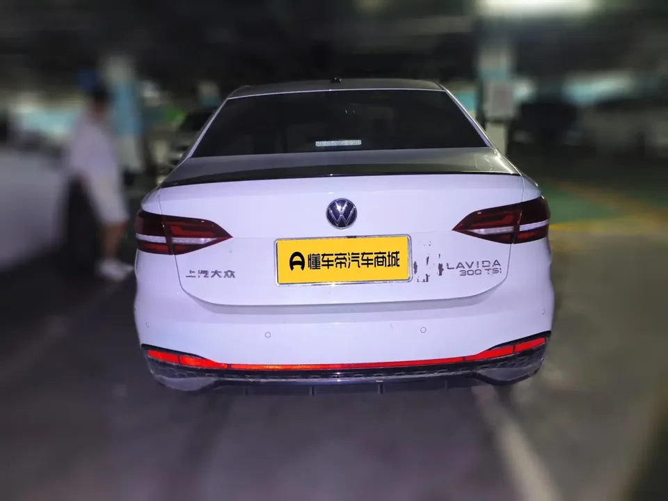 Volkswagen Lavida Lavida 2024 300TSI DSG Starry Sky Leading Edition 2024 — thumbnail 2