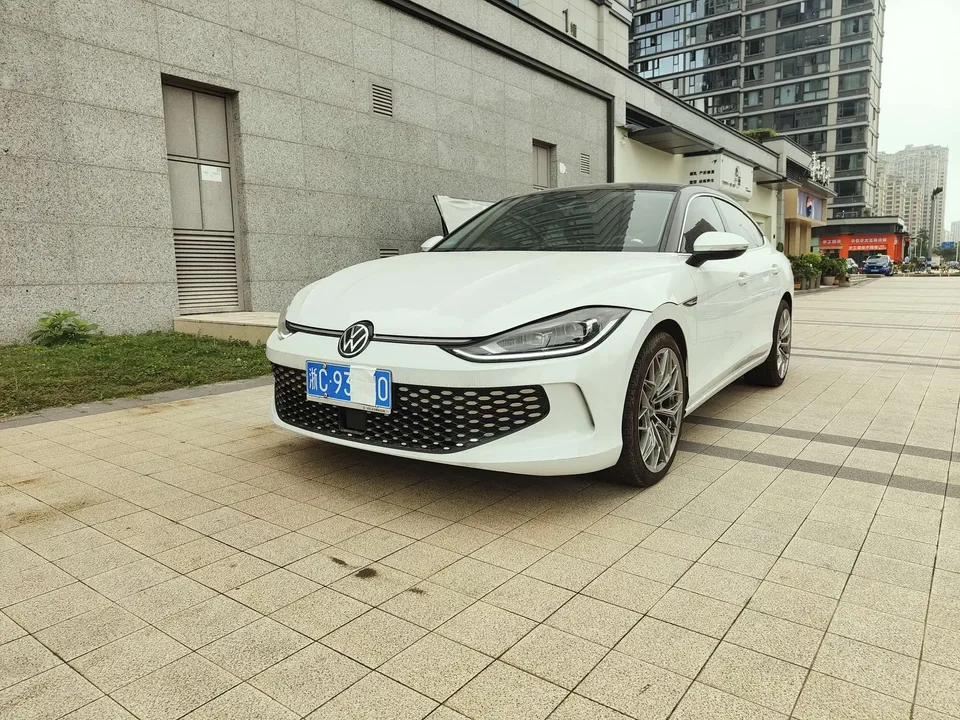 Volkswagen Lamando Lingdu 2024 Lingdu L 280TSI DSG Cool Edition 2024 — фото 1, купить с доставкой в Москву