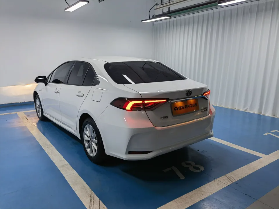 Toyota Corolla Corolla 2021 Dual Engine 1.8L E-CVT Elite Edition 2023 — thumbnail 2