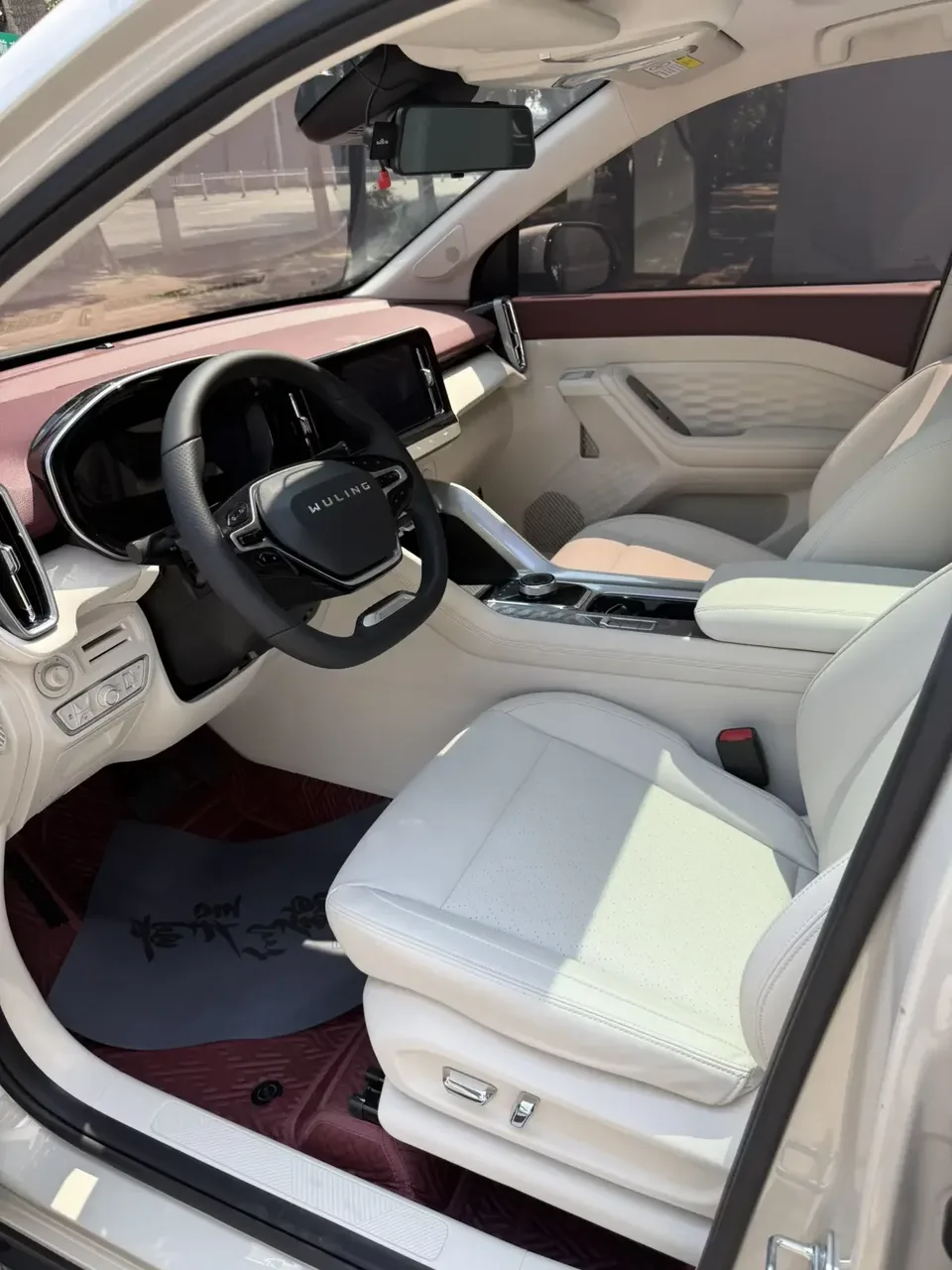 Wuling Nebula Wuling Nebula 2023 2.0L DHT Flagship 2022 — thumbnail 4