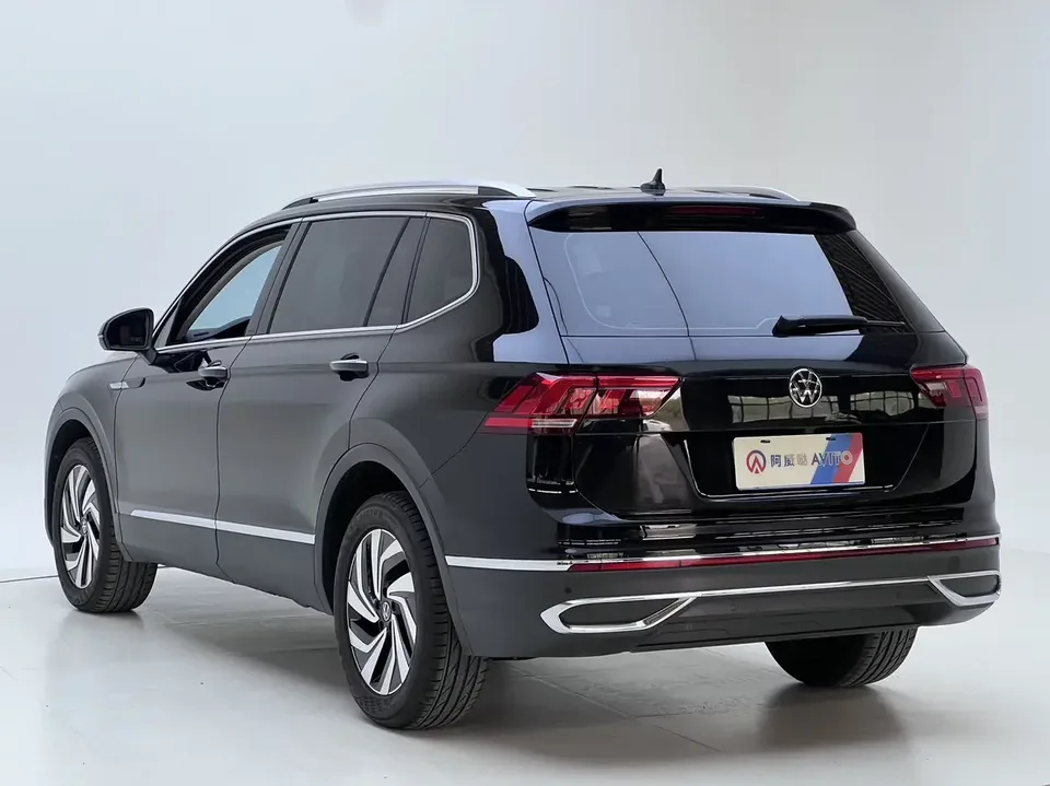 Volkswagen Tiguan L Tiguan L 2023 280TSI Limited Edition 2023 — thumbnail 2