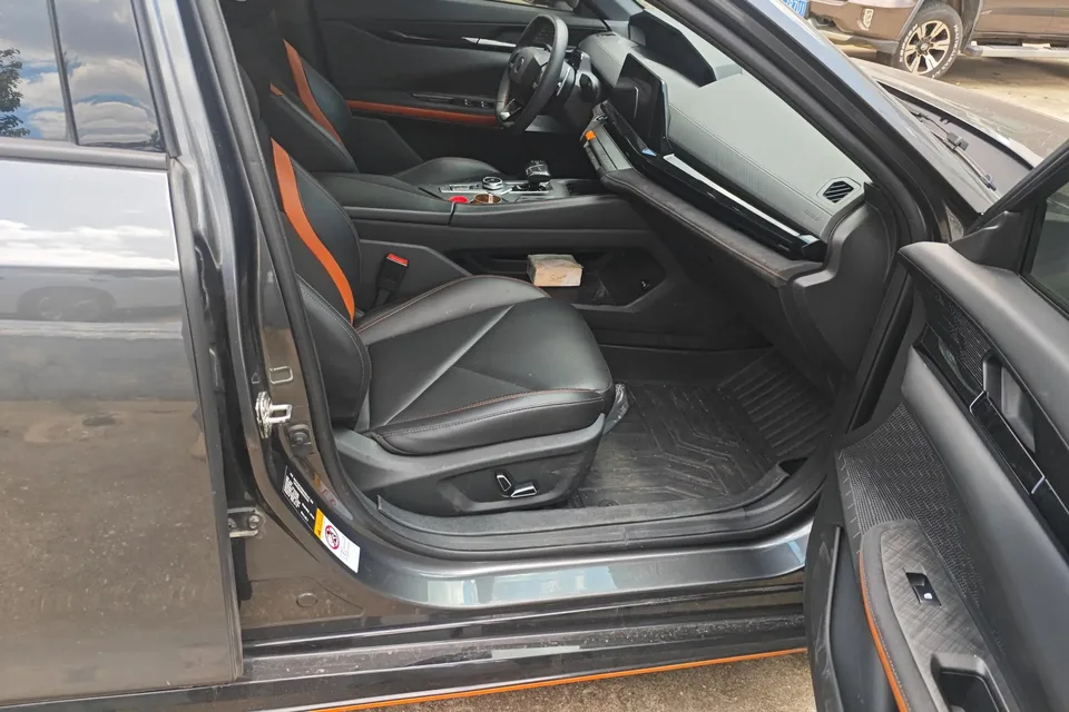 Changan UNI-V Changan UNI-V 2022 1.5T Sports Edition 2022 — миниатюра 3