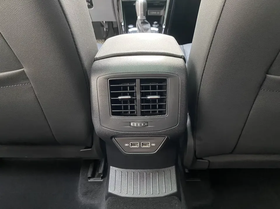 Volkswagen T-Roc TANG 2022 280TSI DSG 2WD Comfort PLUS 2022 — thumbnail 3