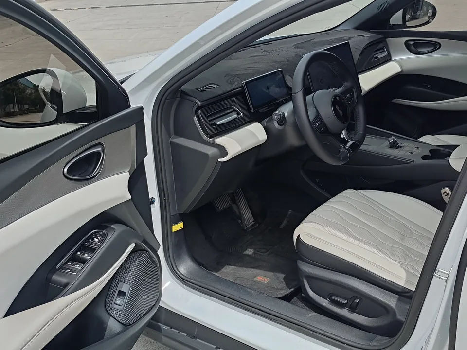 BYD Seal 06DM Seal 06DM 2024 DM-i 120KM Flagship 2024 — thumbnail 3