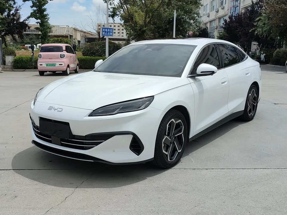 BYD Seal 06DM Seal 06DM 2024 DM-i 120KM Flagship 2024 — photo 1, buy with delivery to Moscow