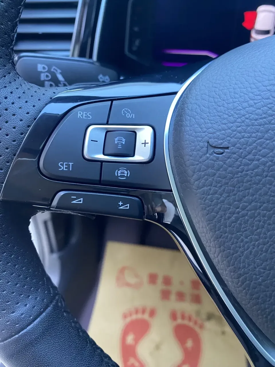 Volkswagen T-Roc TANG 2022 280TSI DSG 2WD Comfort PLUS 2022 — thumbnail 3