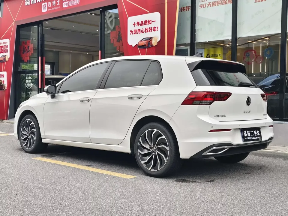 Volkswagen Golf golf 2024 280TSI DSG R-Line 50 Years Legend Edition 2025 — thumbnail 2