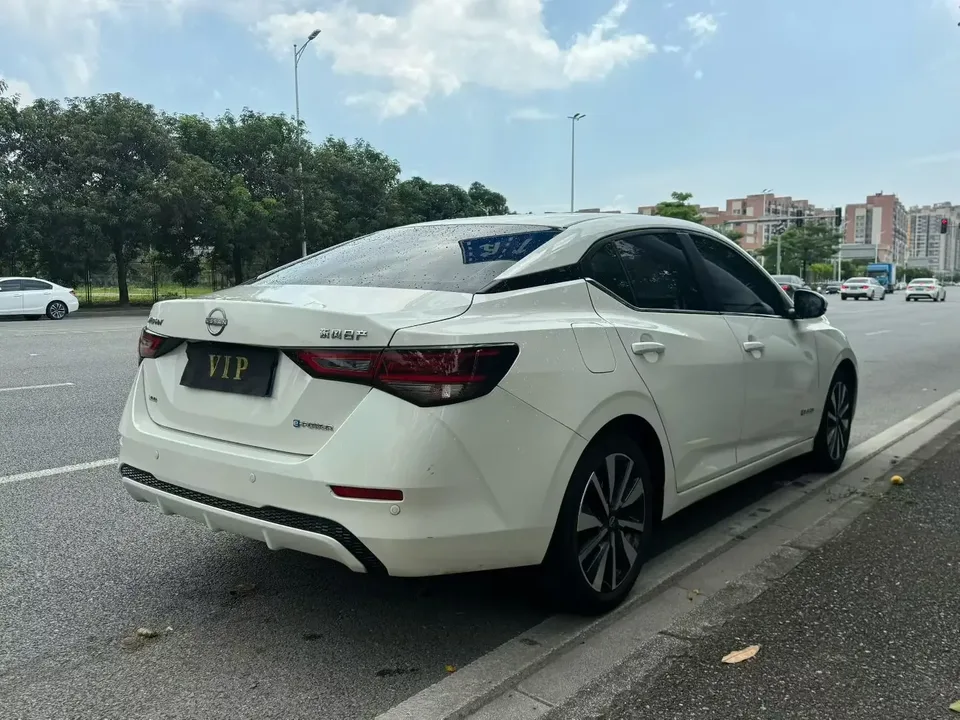 Nissan Sylphy Sylphy 2022 Electric drive version e-POWER Super Intelligent Driving MAX 2022 — thumbnail 4