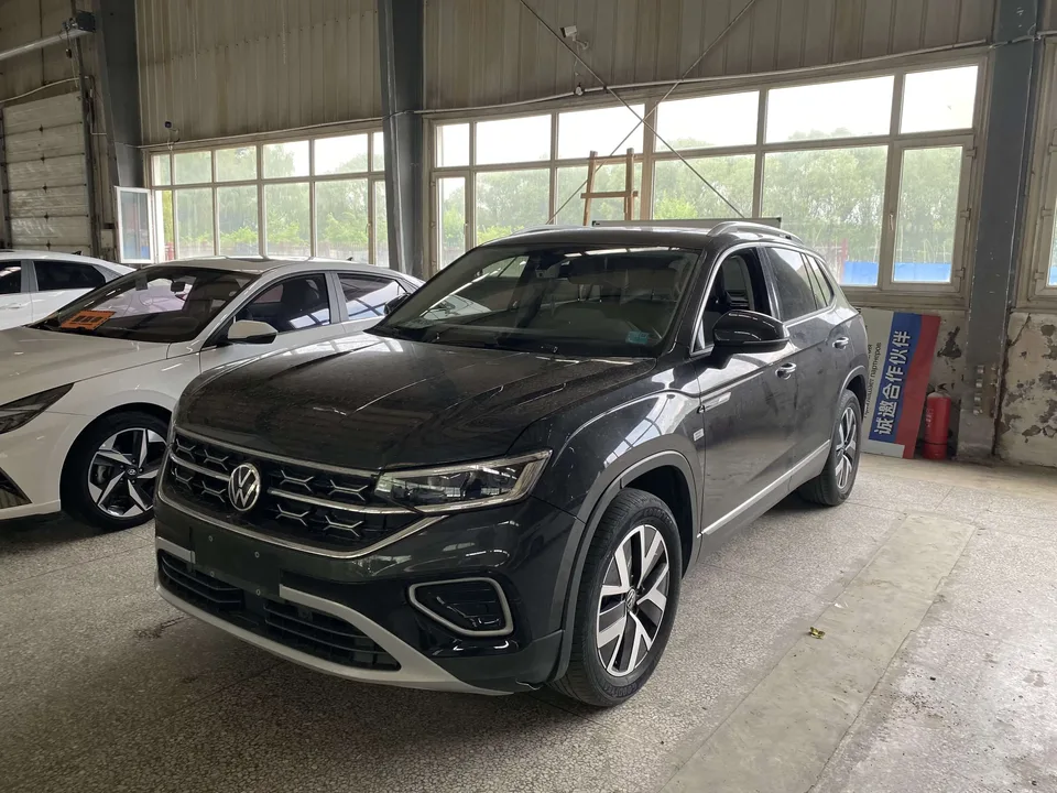 Volkswagen Tayron Tanyue 2023 280TSI 2WD Luxury Plus Advanced Edition 2022 — photo 1, buy with delivery to Moscow