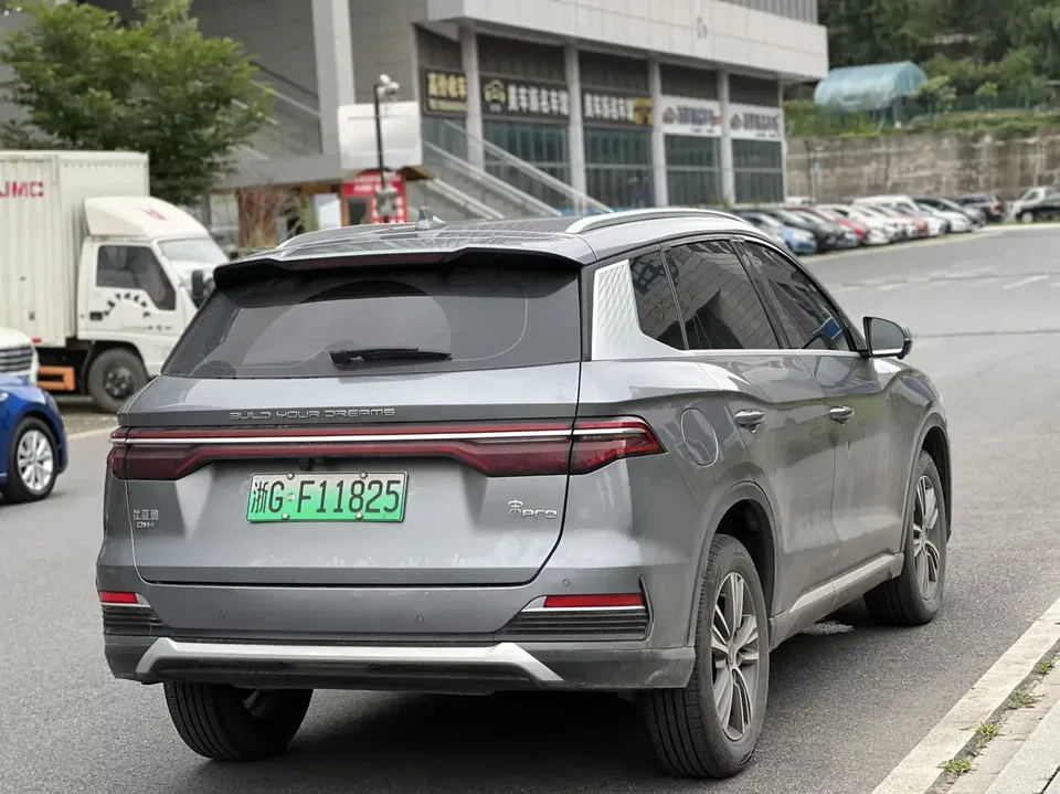 BYD Song Pro DM Song Pro DM 2022 DM-i 51km Luxury 2022 — thumbnail 2
