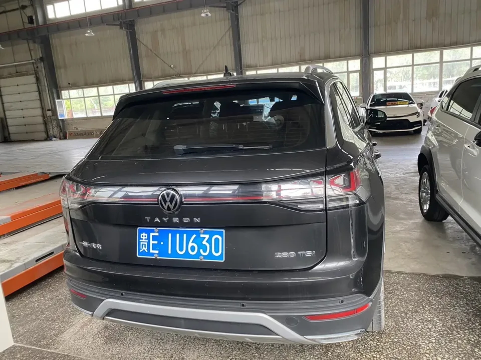 Volkswagen Tayron Tanyue 2023 280TSI 2WD Luxury Plus Advanced Edition 2022 — thumbnail 2