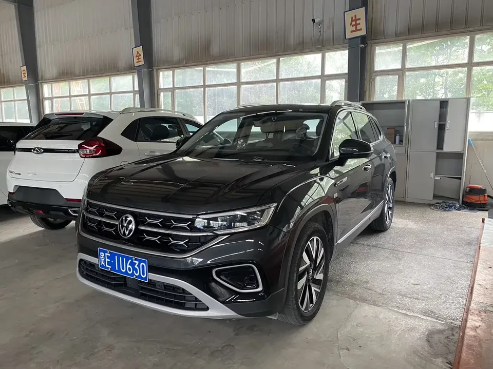 Volkswagen Tayron Tanyue 2023 280TSI 2WD Luxury Plus Advanced Edition 2022 — photo 1, buy with delivery to Moscow
