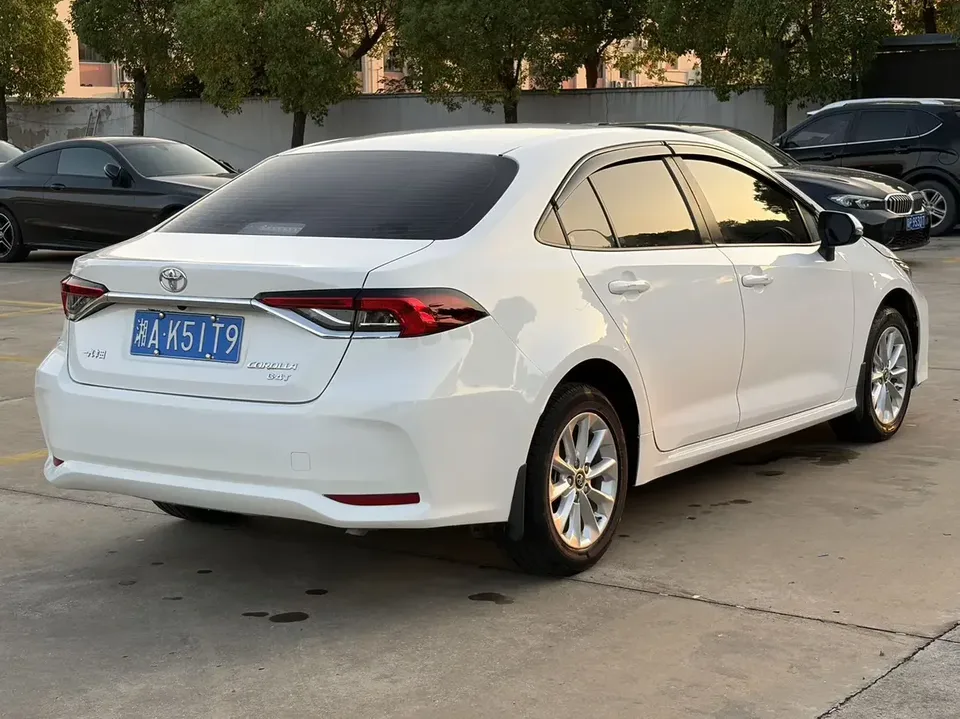Toyota Corolla Corolla 2021 1.2T S-CVT Deluxe Edition 2022 — миниатюра 2
