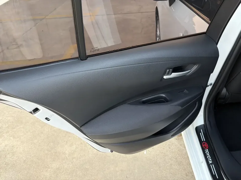 Toyota Corolla Corolla 2021 1.2T S-CVT Deluxe Edition 2022 — миниатюра 3