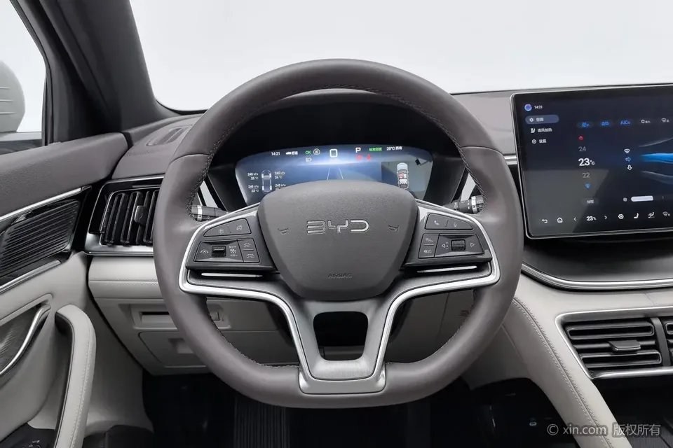 BYD Song PLUS EV Song PLUS EV 2025 520KM Premium 2024 — thumbnail 4
